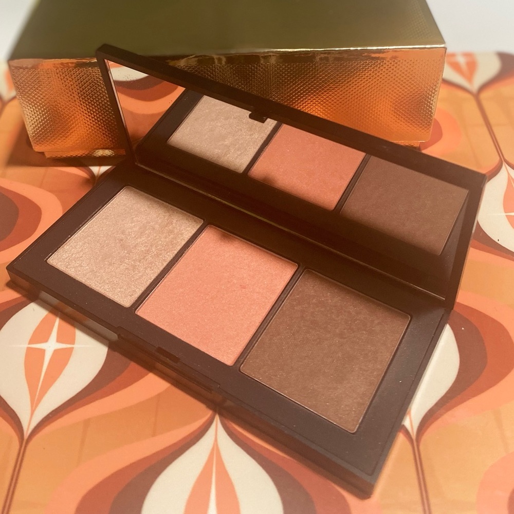 NARS Motu Tapu Face Palette - blush, bronzer, highlighter